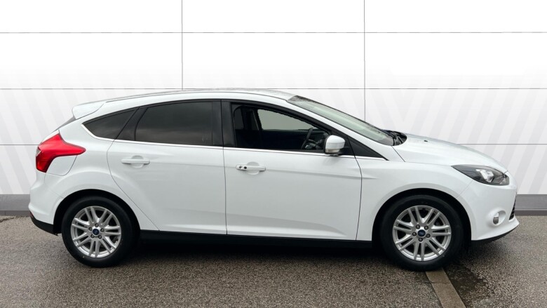 Ford Focus 1.0 125 EcoBoost Titanium 5dr Petrol Hatchback